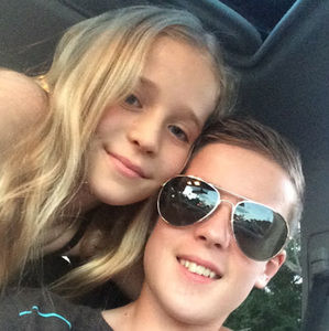 Meet your Posher, Neeka